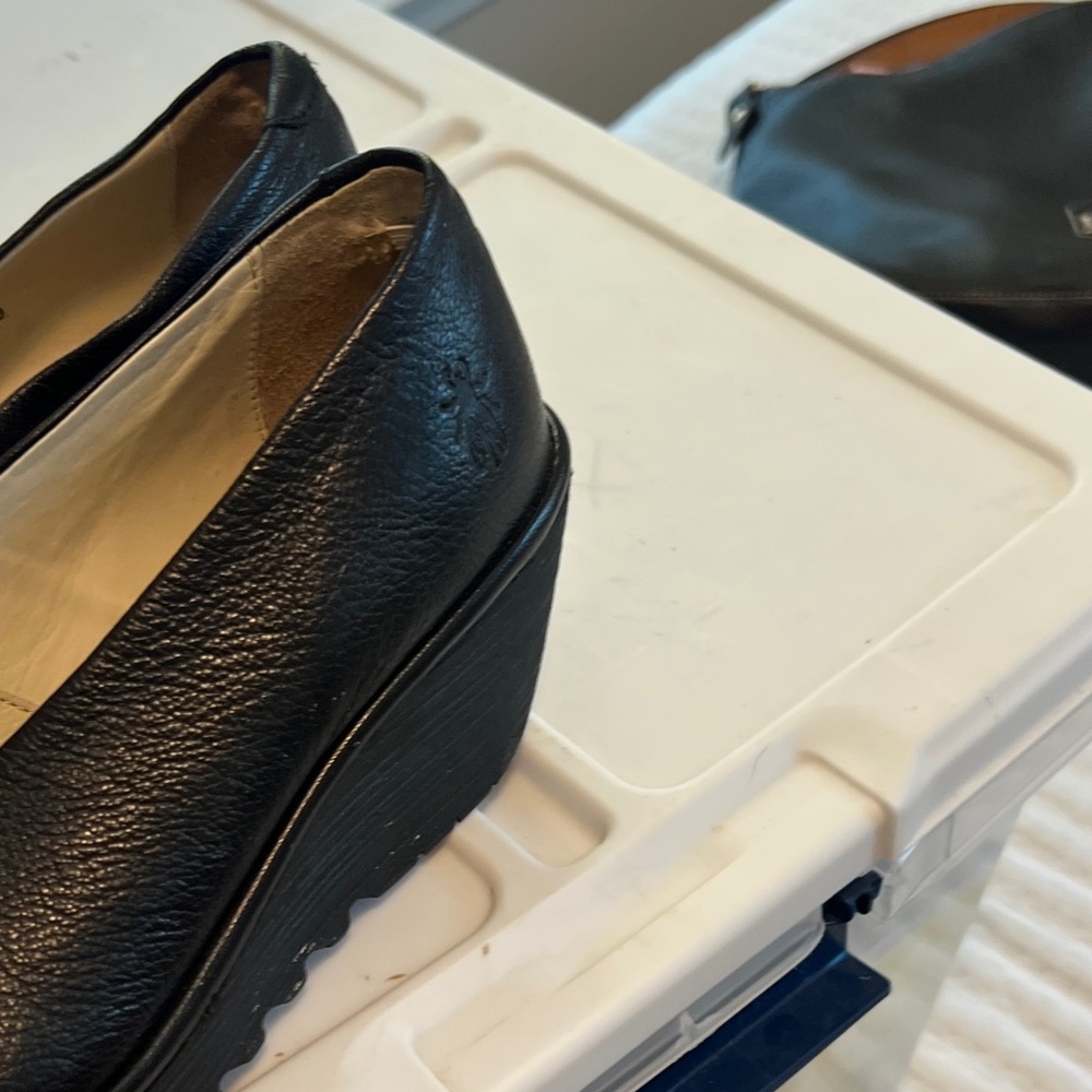 Fly London Black Platform Women's Shoes - Picture 3 of 7